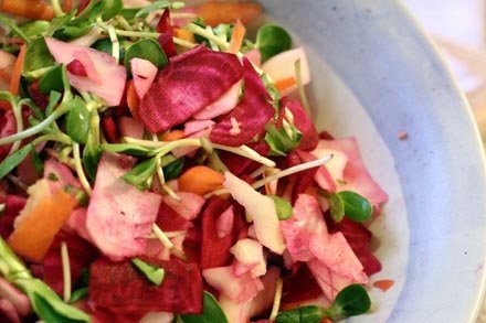 kohlrabi-radish-salad